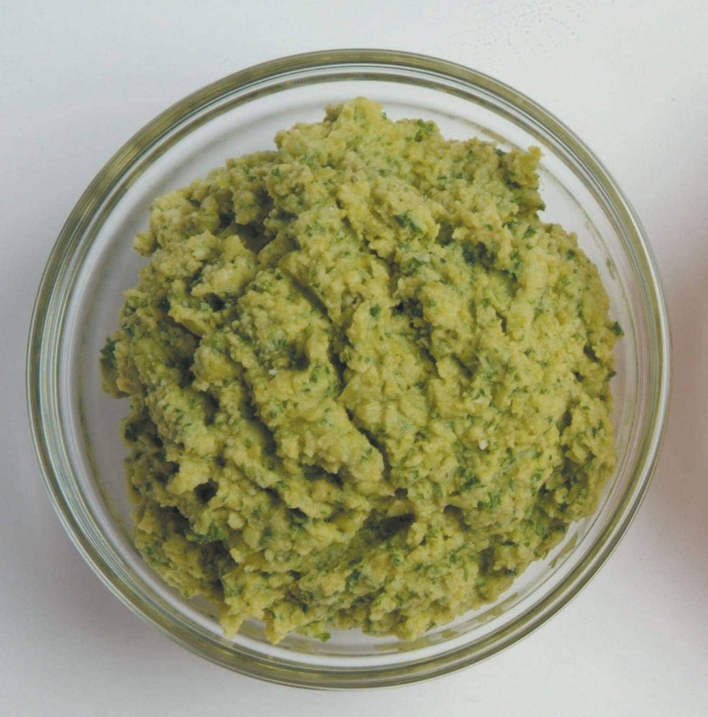 Broad bean, pea and mint dip Broad bean, pea and mint dip