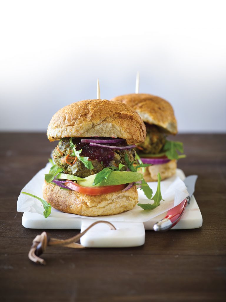 Burgers with beetroot relish, rocket and avocado Burgers with beetroot relish, rocket and avocado