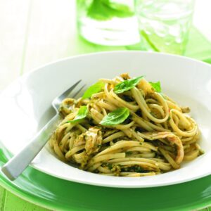 Chicken linguine with tomato and basil pesto