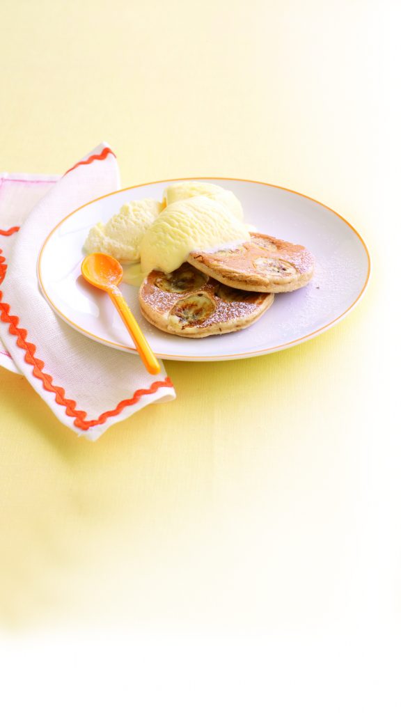Cinnamon and banana pikelets Cinnamon and banana pikelets