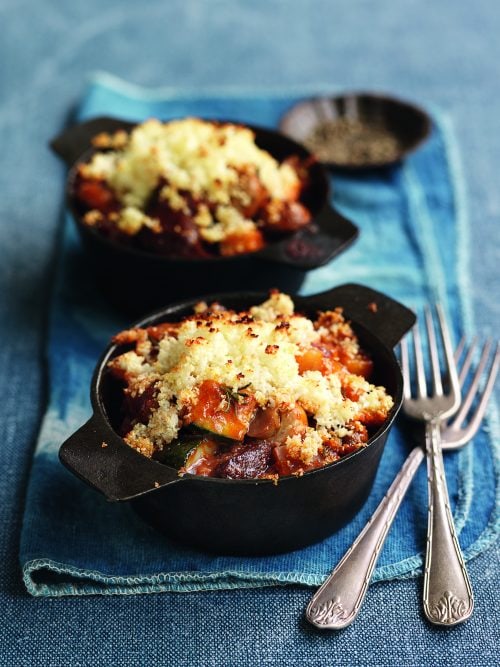 Country beef and vege pie