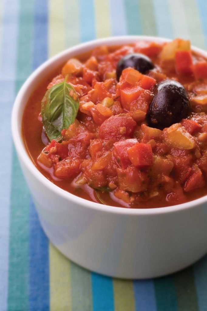 Fresh vegetable and basil pasta sauce Fresh vegetable and basil pasta sauce