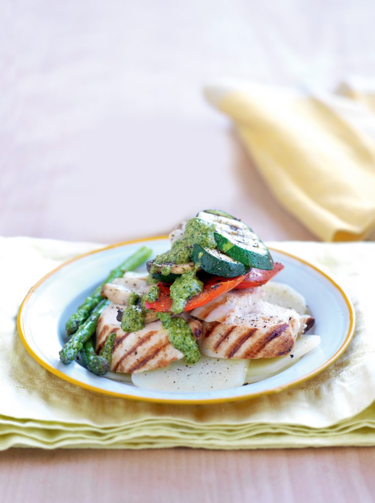 Grilled chicken with macadamia, basil and parsley pesto Grilled chicken with macadamia, basil and parsley pesto