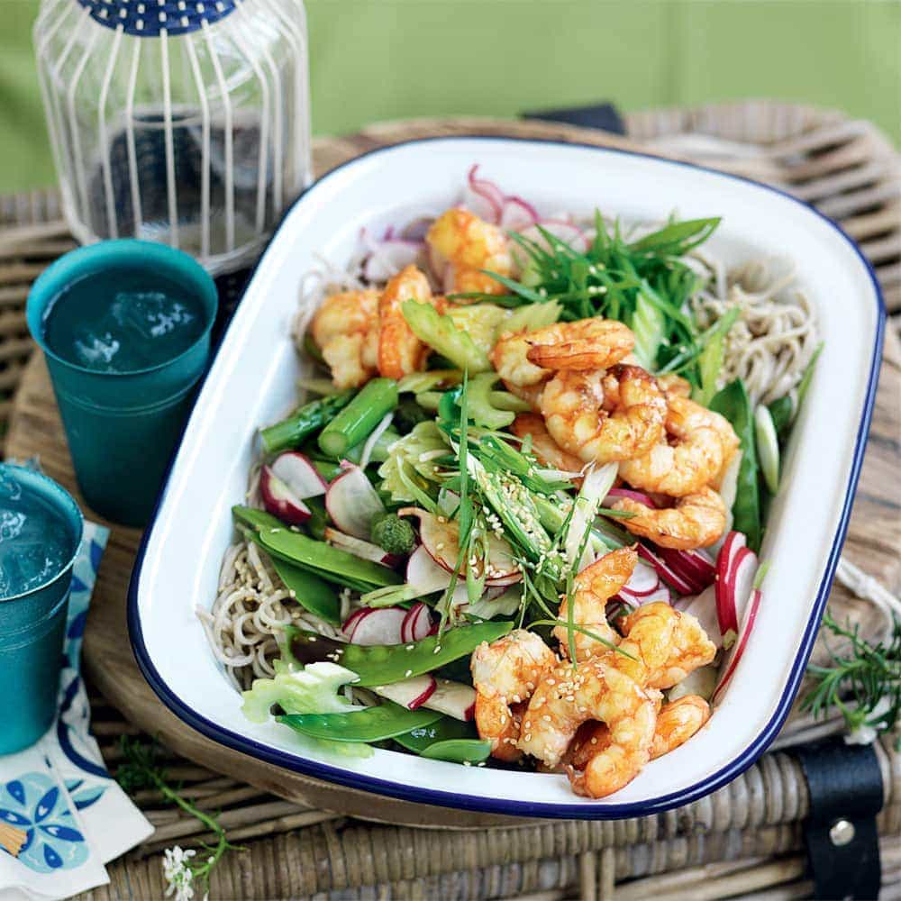 Grilled prawns with snow peas, asparagus and noodle salad Grilled prawns with snow peas, asparagus and noodle salad