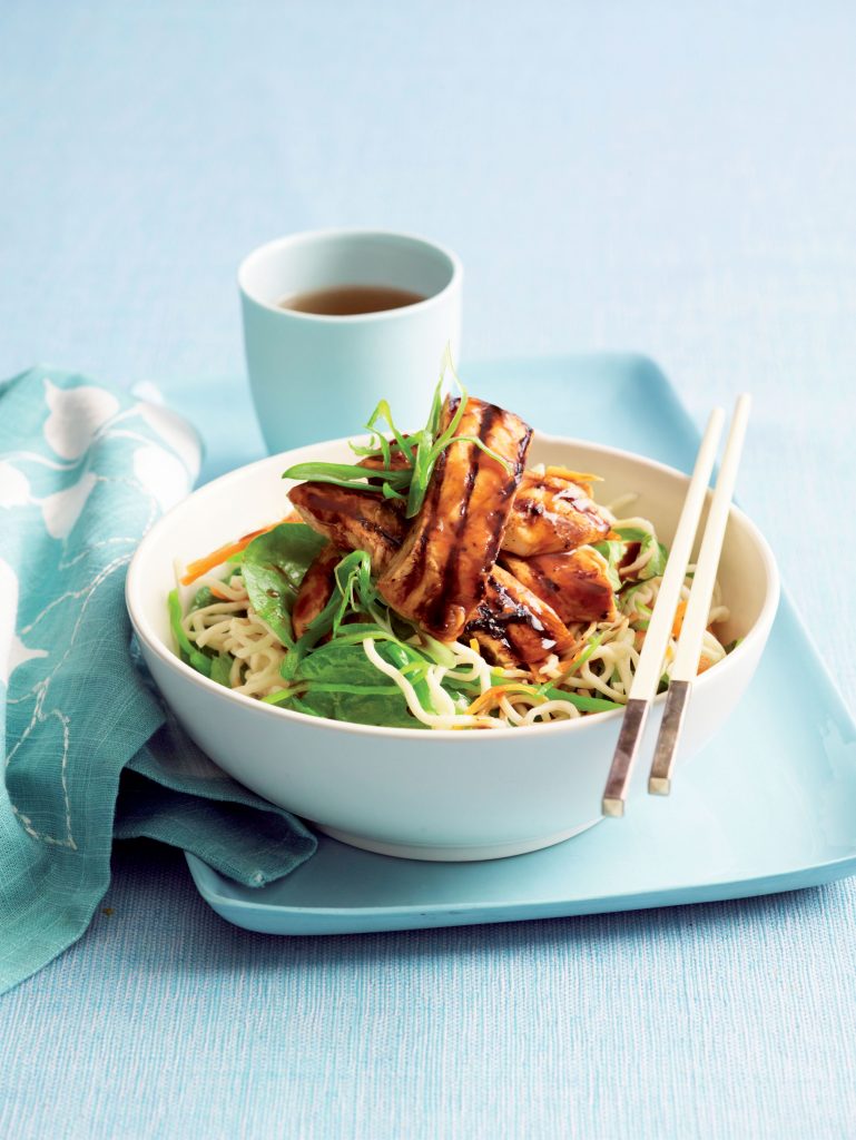 Low-fat hoisin chicken and noodles Low-fat hoisin chicken and noodles