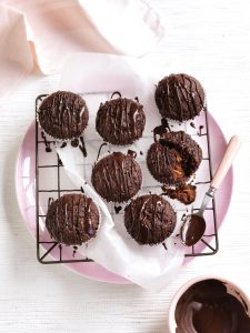 Mini chocolate pumpkin cakes