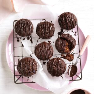 Mini chocolate pumpkin cakes