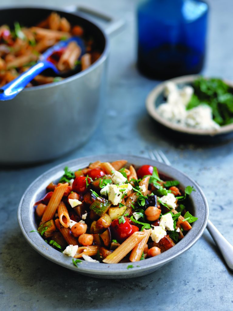 Pasta with eggplant, tomato, chickpeas and feta Pasta with eggplant, tomato, chickpeas and feta