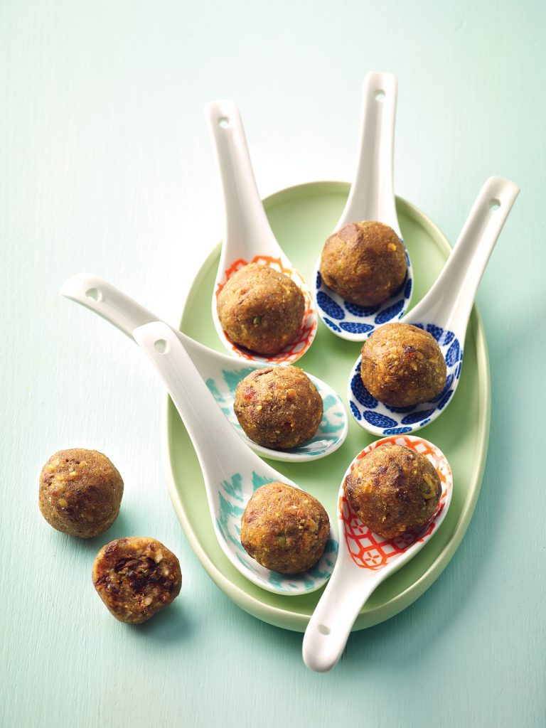 Peanut, almond and choc chip bliss balls Peanut, almond and choc chip bliss balls