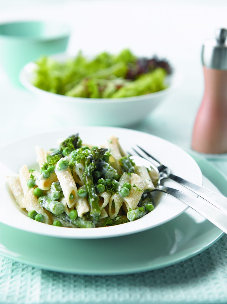 Penne with ricotta, asparagus and baby peas Penne with ricotta, asparagus and baby peas