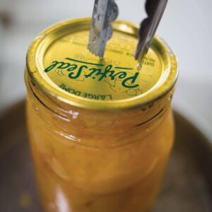 Preserved peaches