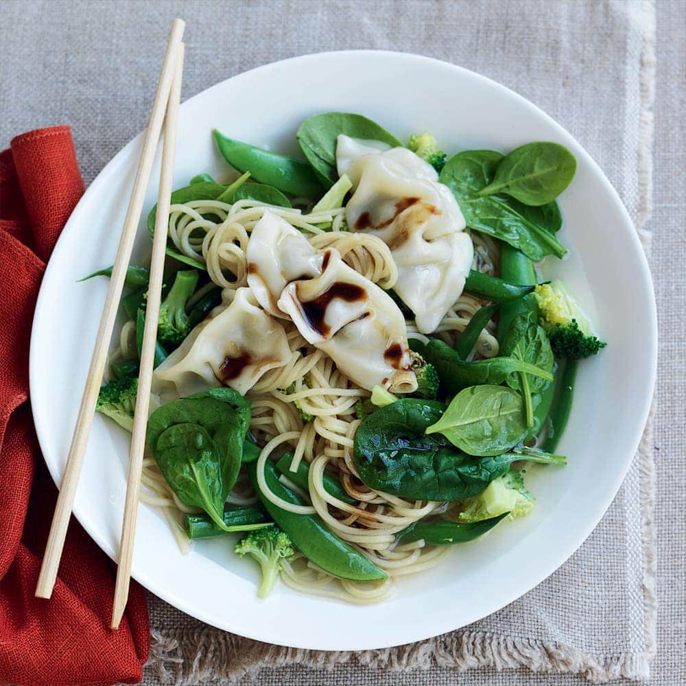 Ramen noodle soup with wontons Ramen noodle soup with wontons