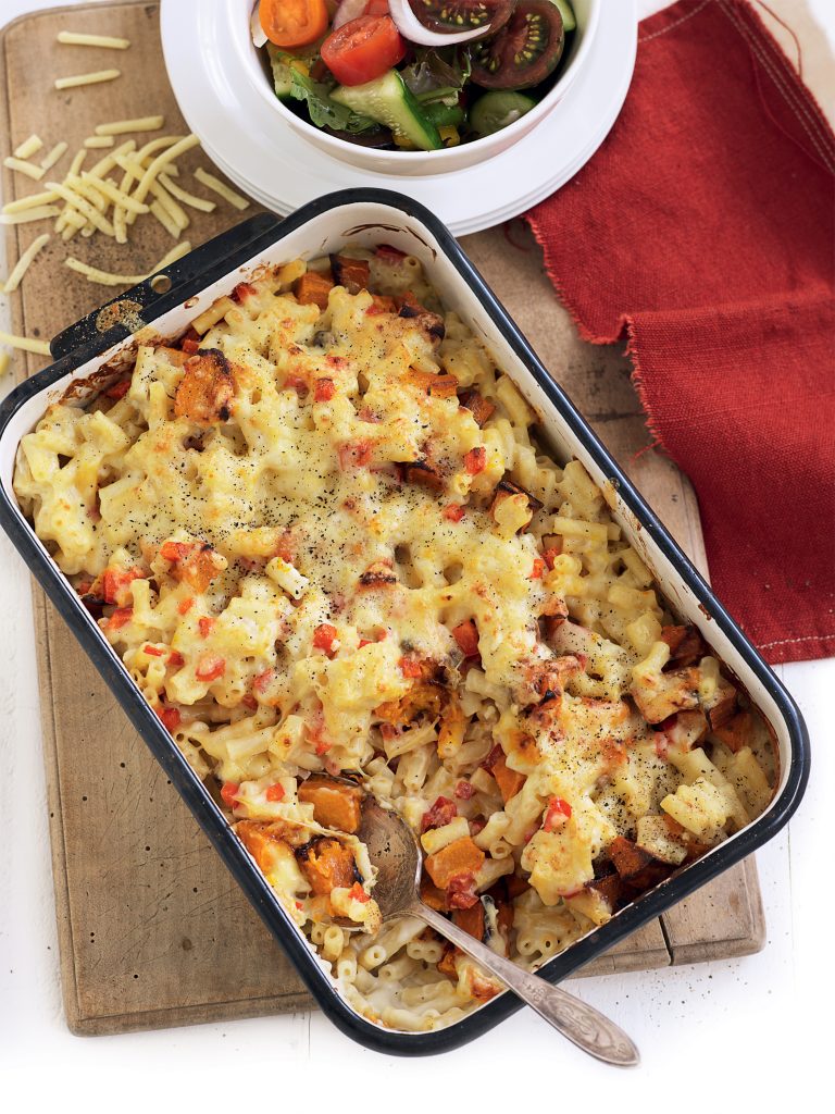 Roasted garlic and pumpkin macaroni