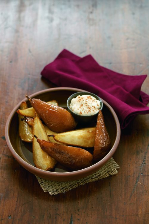 Roasted pears with cinnamon mascarpone