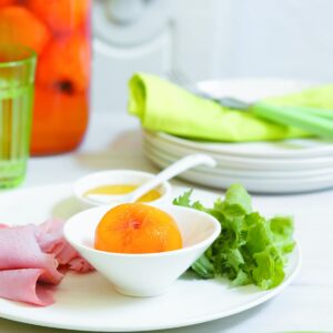 Spiced (pickled) peaches