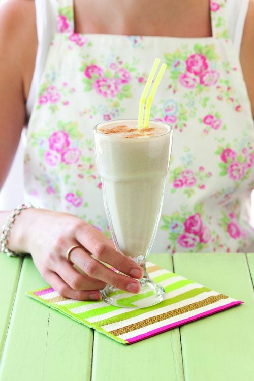 Spiced feijoa smoothie