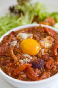 Spicy baked eggs