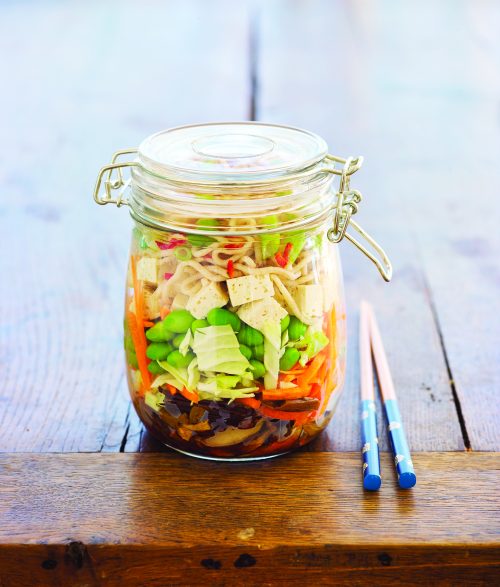 Spicy vegetarian noodles