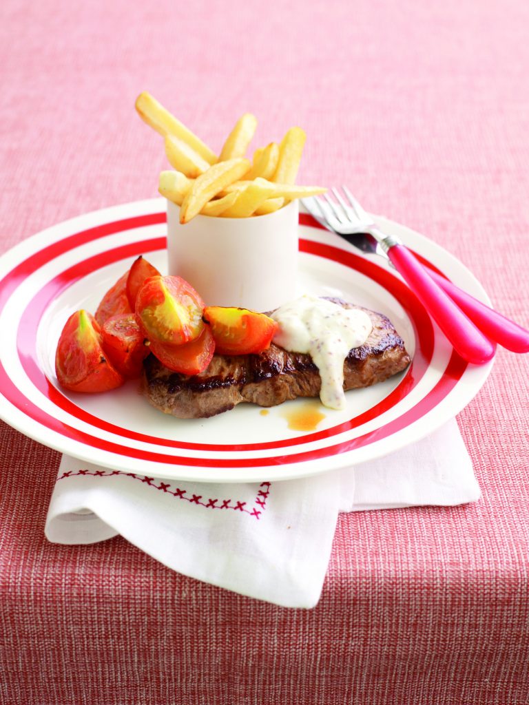 Steak with creamy mustard sauce and oven chips Steak with creamy mustard sauce and oven chips