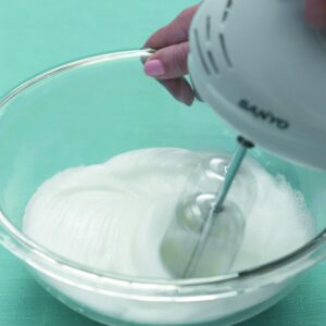 Step-by-step: Meringue