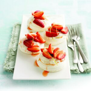 Strawberry meringues