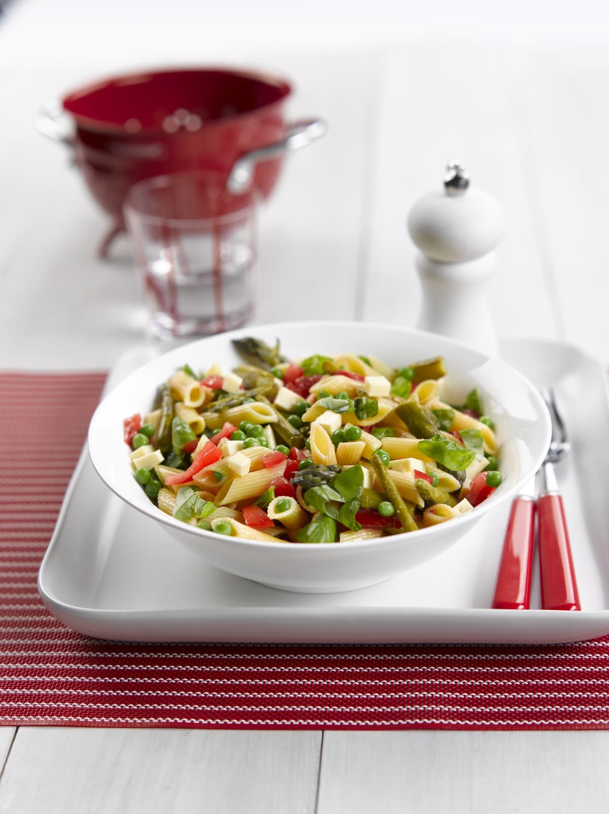 Tomato, basil and asparagus penne - Healthy Food Guide