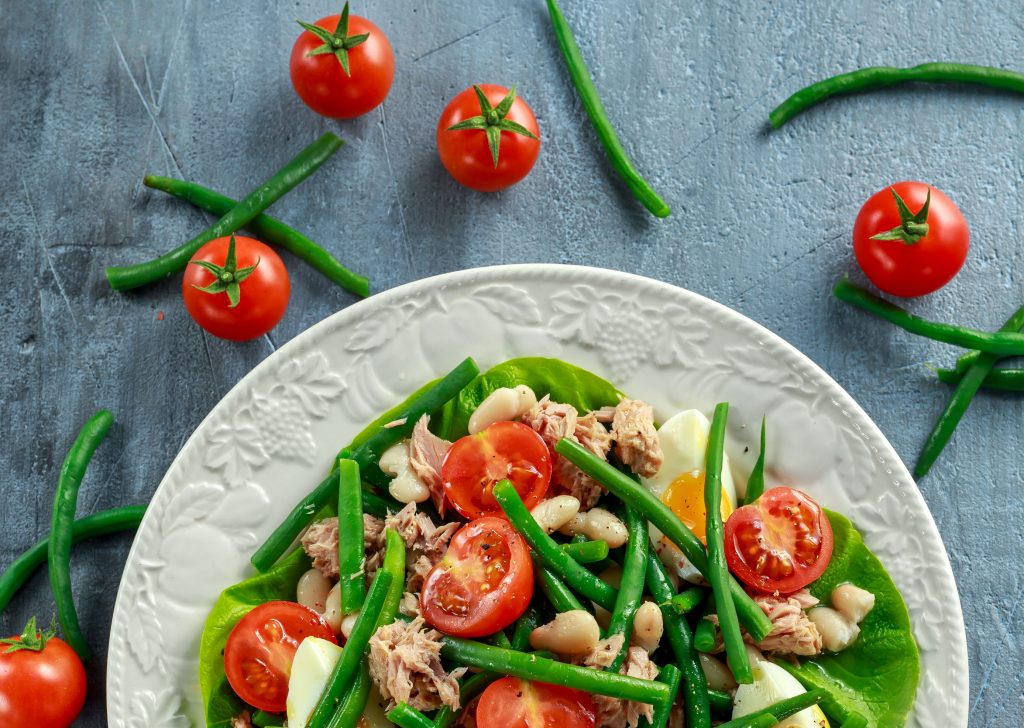 Tuna, bean and tomato salad Tuna, bean and tomato salad