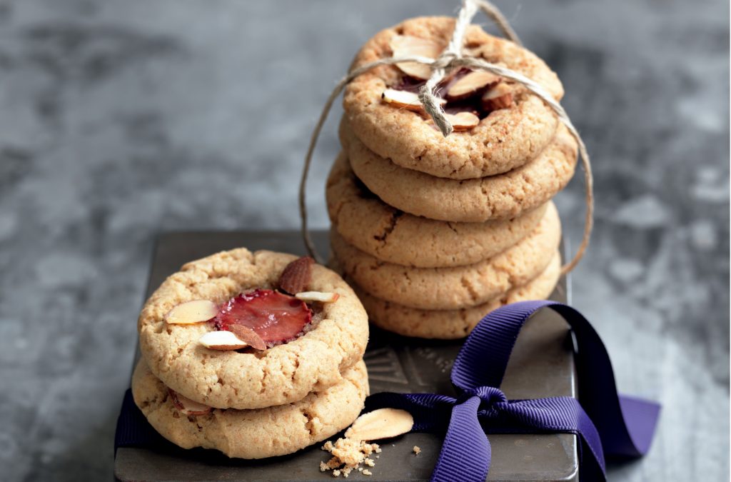 Strawberry and almond biscuits Strawberry and almond biscuits