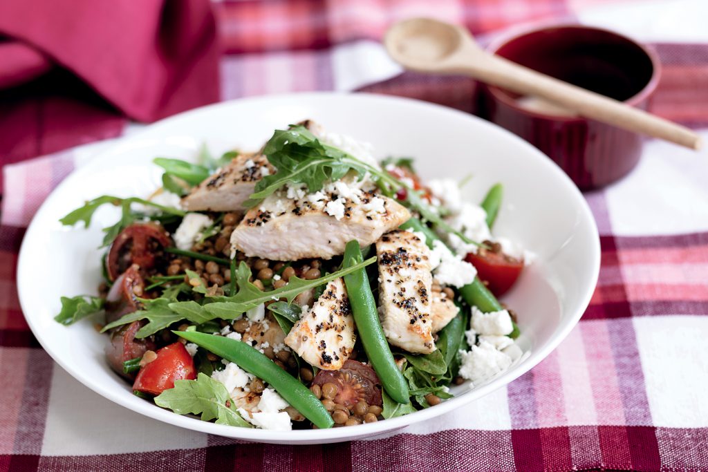Chicken and lentil salad with honey mustard dressing Chicken and lentil salad with honey mustard dressing