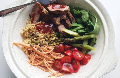 Spicy lamb lunch bowl