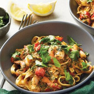 Creamy chilli prawn pasta