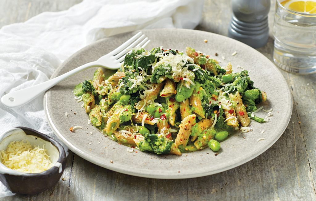 Green pasta with edamame and parmesan Green pasta with edamame and parmesan
