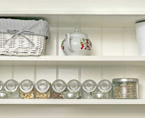 Tidy kitchen shelves
