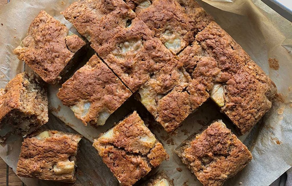 Vegan walnut and pear cake Vegan walnut and pear cake