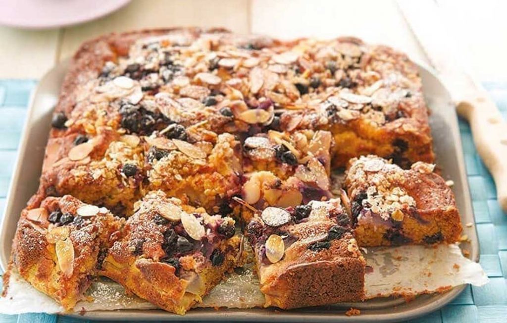 Blueberry and apple ginger slice Blueberry and apple ginger slice