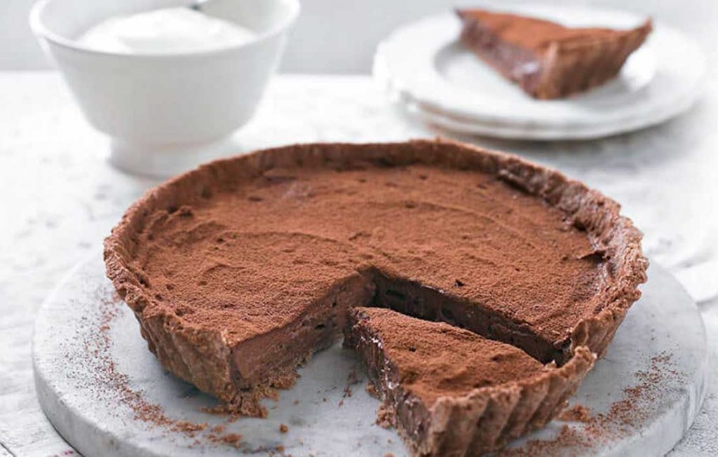 Healthy chocolate tart