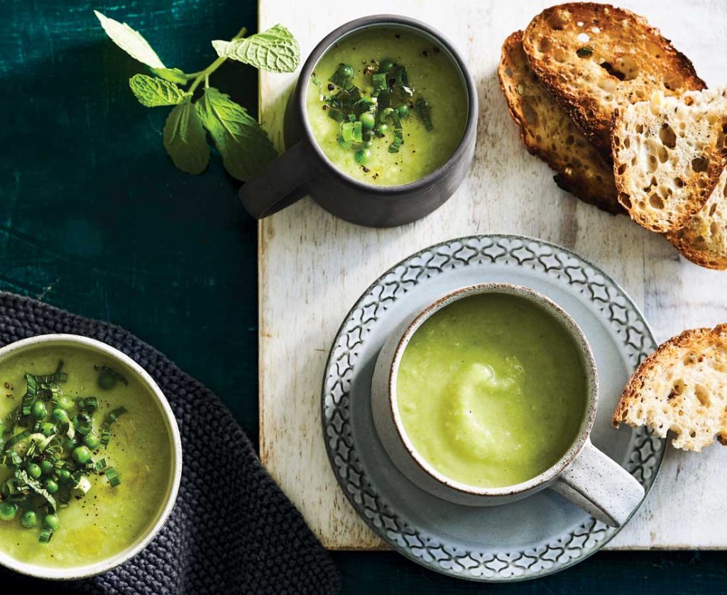 Cauliflower soup with peas and potato Cauliflower soup with peas and potato