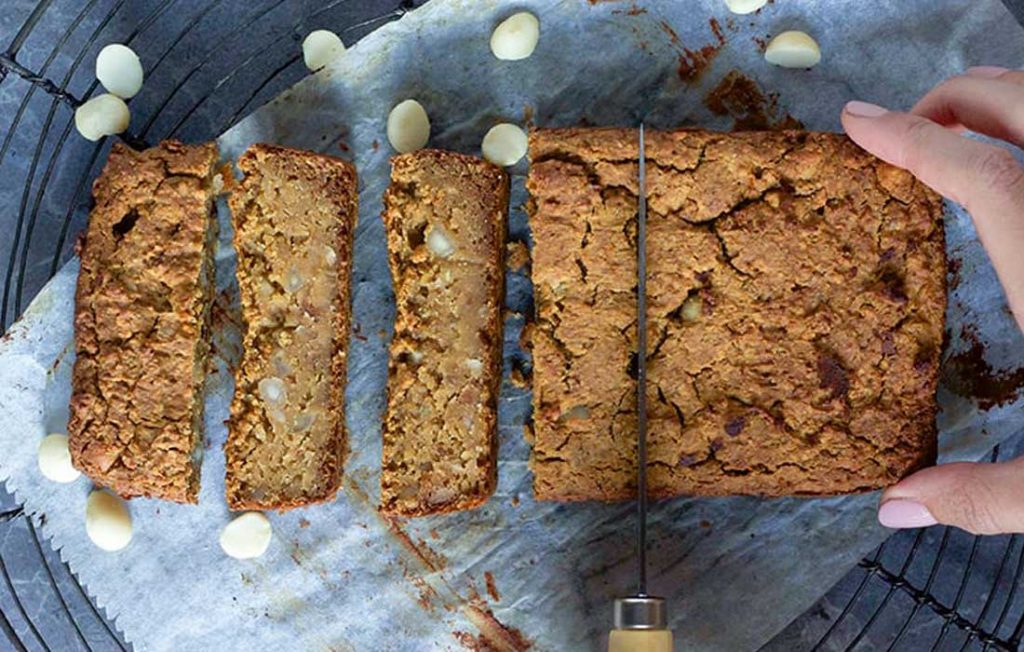 Macadamia blondies Macadamia blondies