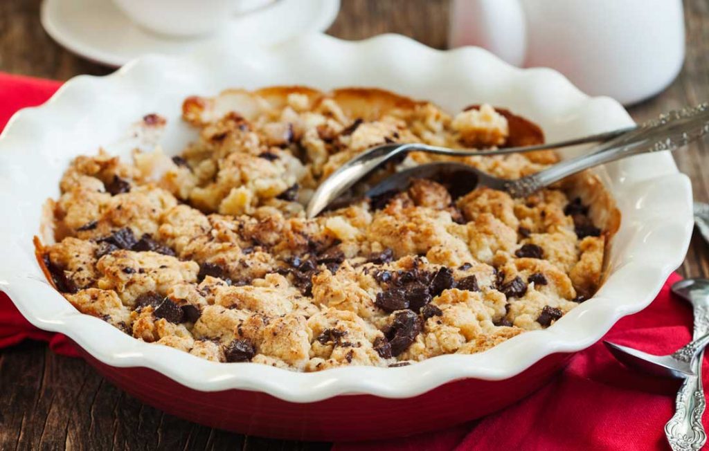Apple and sultana crumble Apple and sultana crumble
