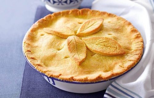 Healthier vegetable and Quorn pie