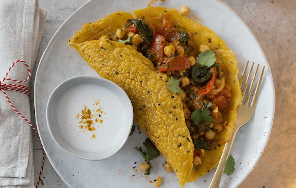 Vegan tamarind chickpea curry with pancakes Vegan tamarind chickpea curry with pancakes