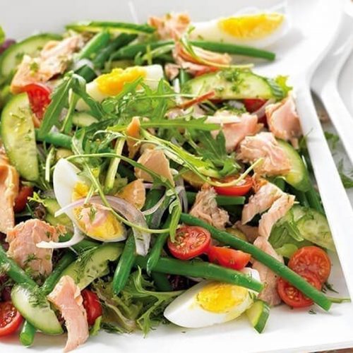 Salmon Niçoise with lemon dressing