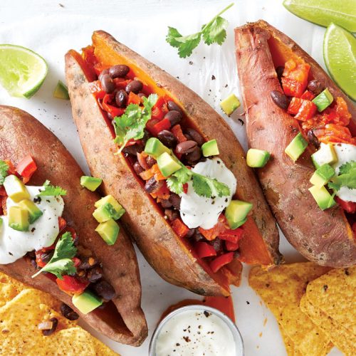 Vegetarian chilli con ‘carne’ sweet potatoes