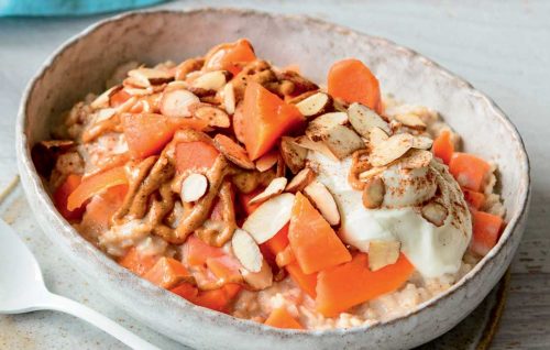 Papaya and almond porridge