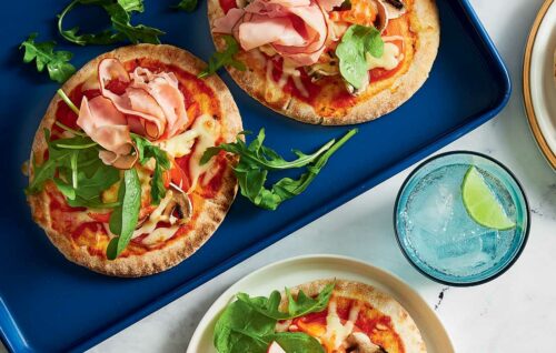 Ham and veg pita pizzas