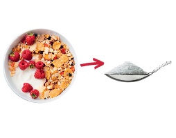 Juicy berries on cereal instead of sprinkling with refined white sugar Juicy berries on cereal instead of sprinkling with refined white sugar