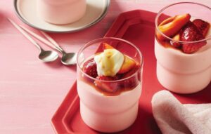 Yoghurt vanilla panna cotta with balsamic strawberries