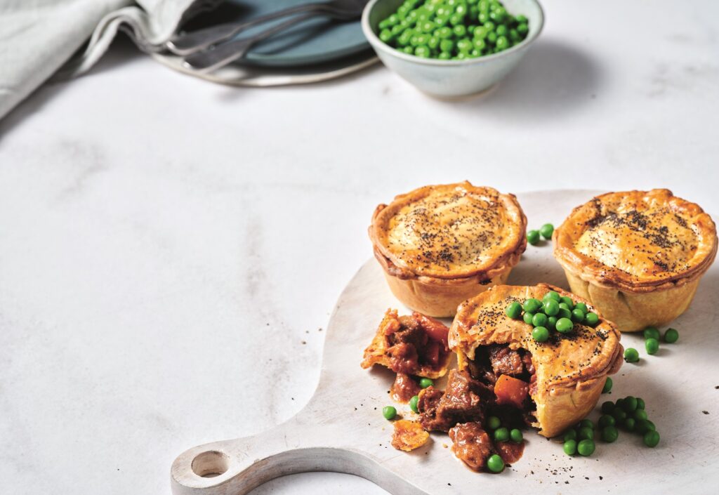 Chunky beef and onion pie Chunky beef and onion pie