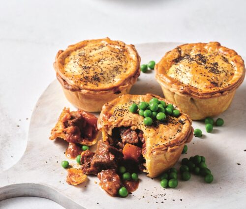 Chunky beef and onion pie