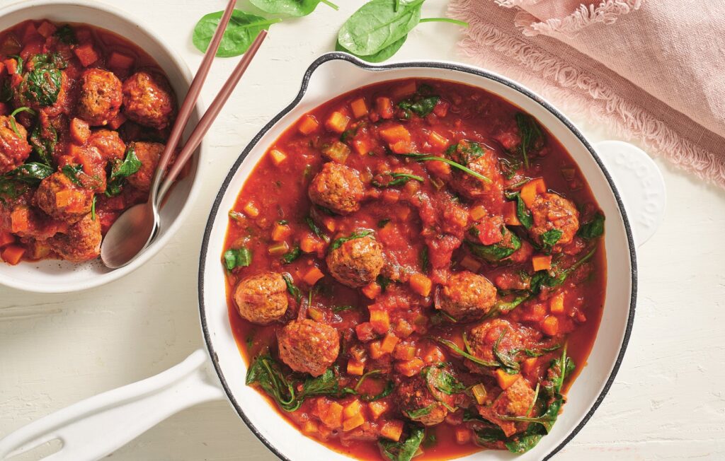 Saucy meatballs with garlic bread Saucy meatballs with garlic bread